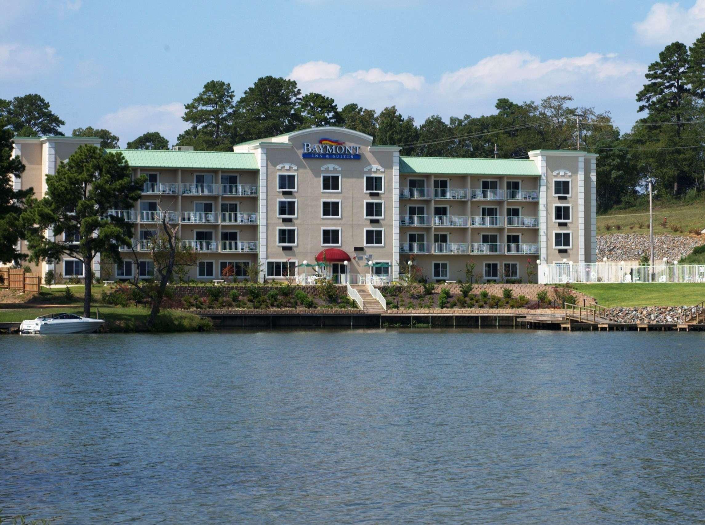 Baymont On The Lake By Wyndham הוט ספרינגס מראה חיצוני תמונה